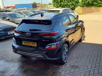 HYUNDAI KONA 64kWh Premium SUV 5dr Electric Auto (10.5kW Charger) (204 ps)