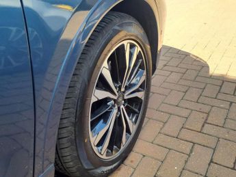 FORD KUGA 2.5 EcoBoost Duratec 14.4kWh ST-Line First Edition SUV 5dr Petro