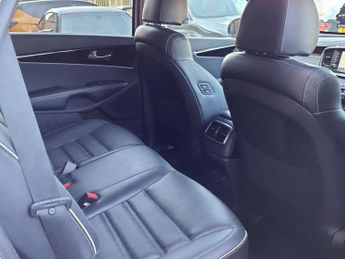 KIA SORENTO 2.2 CRDi GT-Line SUV 5dr Diesel Auto AWD Euro 6 (s/s) (197 bhp)
