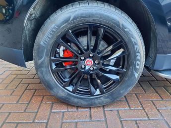 JAGUAR F-PACE 2.0 D180 Portfolio SUV 5dr Diesel Auto AWD Euro 6 (s/s) (180 ps)