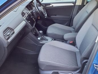 VOLKSWAGEN TIGUAN 2.0 TDI Match SUV 5dr Diesel DSG Euro 6 (s/s) (150 ps)