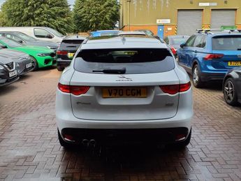 JAGUAR F-PACE 2.0 D180 R-Sport SUV 5dr Diesel Auto AWD Euro 6 (s/s) (180 ps)