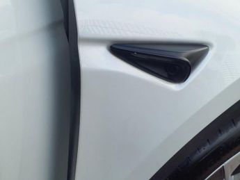 TESLA MODEL Y SUV 5dr Electric Auto RWD (346 ps)