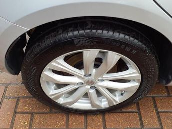SUZUKI SWIFT 1.2 SZ4 Hatchback 5dr Petrol Auto Euro 5 (94 ps)