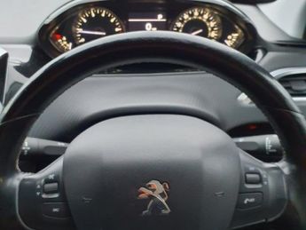 PEUGEOT 2008 1.2 PureTech Allure SUV 5dr Petrol EAT Euro 6 (s/s) (110 ps)