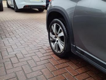 PEUGEOT 2008 1.2 PureTech Allure SUV 5dr Petrol EAT Euro 6 (s/s) (110 ps)