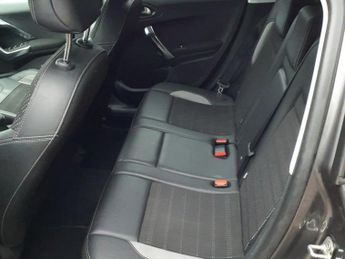PEUGEOT 2008 1.2 PureTech Allure SUV 5dr Petrol EAT Euro 6 (s/s) (110 ps)