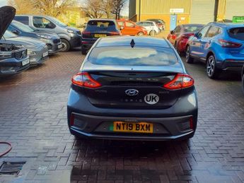 HYUNDAI IONIQ 28kWh Premium SE Hatchback 5dr Electric Auto (120 ps)