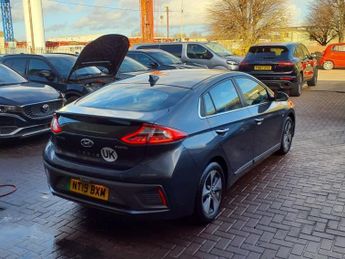 HYUNDAI IONIQ 28kWh Premium SE Hatchback 5dr Electric Auto (120 ps)
