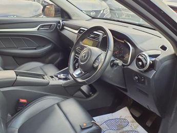 MG MG ZS 44.5kWh Exclusive SUV 5dr Electric Auto (143 ps)