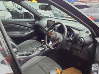 NISSAN JUKE 1.0 DIG-T N-Connecta SUV 5dr Petrol DCT Auto Euro 6 (s/s) (114 p