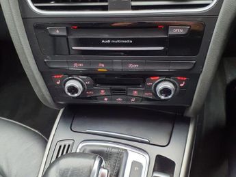AUDI A4 ALLROAD 2.0 TDI Estate 5dr Diesel S Tronic quattro Euro 5 (s/s) (177 ps)