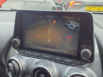 NISSAN JUKE 1.0 DIG-T N-Connecta SUV 5dr Petrol DCT Auto Euro 6 (s/s) (114 p