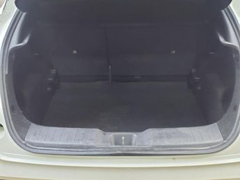 NISSAN JUKE 1.0 DIG-T N-Connecta SUV 5dr Petrol DCT Auto Euro 6 (s/s) (114 p