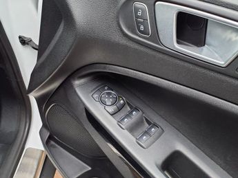 FORD ECOSPORT 1.0T EcoBoost GPF Titanium SUV 5dr Petrol Auto Euro 6 (s/s) (125