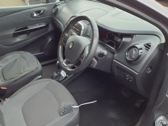 RENAULT CAPTUR 1.5 dCi ENERGY Dynamique Nav SUV 5dr Diesel Auto Euro 6 (s/s) (9