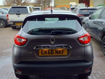 RENAULT CAPTUR 1.5 dCi ENERGY Dynamique Nav SUV 5dr Diesel Auto Euro 6 (s/s) (9