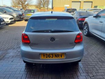 VOLKSWAGEN POLO 1.2