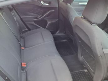 FORD FOCUS 1.0T EcoBoost Zetec Hatchback 5dr Petrol Auto Euro 6 (s/s) (125 
