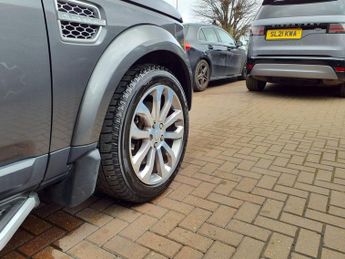 LAND ROVER DISCOVERY 4 3.0 SD V6 HSE Luxury SUV 5dr Diesel Auto 4WD Euro 6 (s/s) (256 b