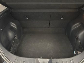 NISSAN LEAF 40kWh N-Connecta Hatchback 5 Door Electric Automatic Black 1 For