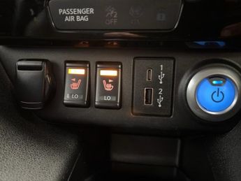 NISSAN LEAF 40kWh N-Connecta Hatchback 5 Door Electric Automatic Black 1 For