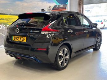 NISSAN LEAF 40kWh N-Connecta Hatchback 5 Door Electric Automatic Black 1 For