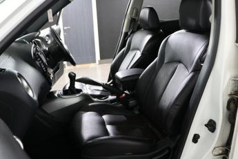 NISSAN JUKE 1.6 Tekna SUV 5dr Petrol Manual Euro 5 (s/s) (117 ps)