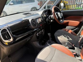 FIAT 500L 1.3 MultiJet Trekking MPV 5dr Diesel Dualogic Euro 5 (s/s) (85 b