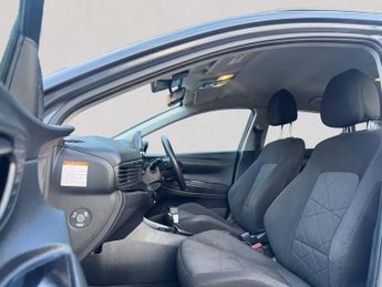HYUNDAI BAYON 1.0 T-GDi MHEV SE Connect SUV 5dr Petrol Hybrid DCT Euro 6 (s/s)