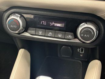 NISSAN MICRA 1.0 IG-T Tekna Hatchback 5dr Petrol XTRON Euro 6 (s/s) (100 ps)