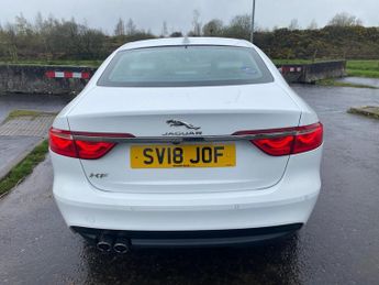 JAGUAR XF 2.0d Portfolio Saloon 4dr Diesel Auto Euro 6 (s/s) (180 ps)