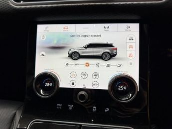 LAND ROVER RANGE ROVER VELAR 3.0 D300 R-Dynamic SE SUV 5dr Diesel Auto 4WD Euro 6 (s/s) (300 