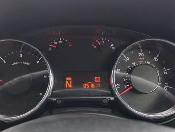 PEUGEOT 3008 1.6 e-HDi Active SUV 5dr Diesel EGC Euro 5 (s/s) (115 ps)