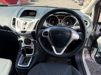 FORD FIESTA 1.4 Zetec Hatchback 5dr Petrol Automatic (154 g/km, 94 bhp)