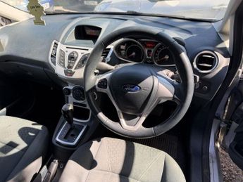 FORD FIESTA 1.4 Zetec Hatchback 5dr Petrol Automatic (154 g/km, 94 bhp)