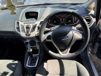 FORD FIESTA 1.4 Zetec Hatchback 5dr Petrol Automatic (154 g/km, 94 bhp)