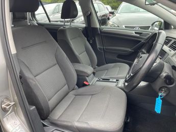 VOLKSWAGEN GOLF 1.6 TDI BlueMotion Tech Match Hatchback 5dr Diesel DSG Euro 5 (s