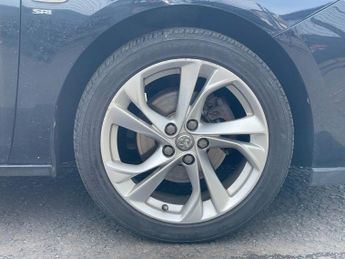 VAUXHALL ASTRA 1.4i Turbo SRi Hatchback 5dr Petrol Auto Euro 6 (s/s) (150 ps)