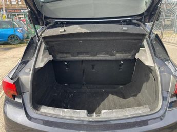 VAUXHALL ASTRA 1.4i Turbo SRi Hatchback 5dr Petrol Auto Euro 6 (s/s) (150 ps)