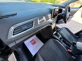 VOLKSWAGEN T-ROC 1.5 TSI Style SUV 5dr Petrol DSG Euro 6 (s/s) (150 ps)