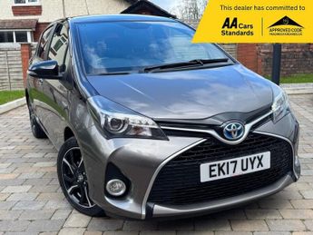 Toyota Yaris 1.5 VVT-h Design Hatchback 5dr Petrol Hybrid E-CVT Euro 6 (101 p