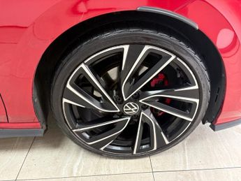 VOLKSWAGEN GOLF 2.0 TDI GTD Hatchback 5dr Diesel DSG Euro 6 (s/s) (200 ps)