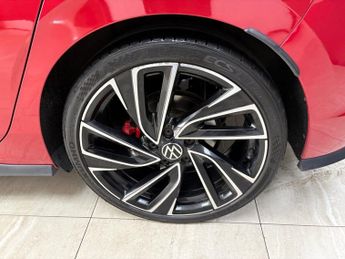 VOLKSWAGEN GOLF 2.0 TDI GTD Hatchback 5dr Diesel DSG Euro 6 (s/s) (200 ps)