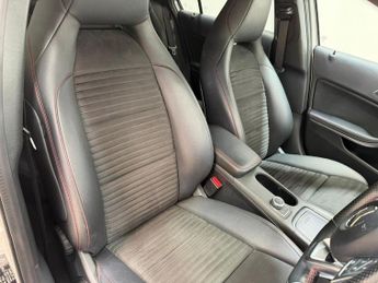 MERCEDES-BENZ A-CLASS 1.5 A180d AMG Line Hatchback 5dr Diesel 7G-DCT Euro 6 (s/s) (109