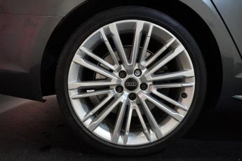 AUDI A4 AVANT 3.0 TDI V6 S line Estate 5dr Diesel Tiptronic quattro Euro 6 (s/