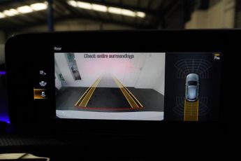 MERCEDES-BENZ A-CLASS 2.0 A200d AMG Line (Premium Plus) Hatchback 5dr Diesel 8G-DCT Eu