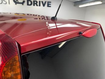 NISSAN NOTE 1.6 16V Tekna Hatchback 5dr Petrol Auto Euro 5 (110 ps)