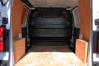 VAUXHALL VIVARO 2.0 Turbo D 3100 Prime Panel Van 6dr Diesel Manual L1 H1 Euro 6 