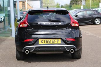 VOLVO V40 1.5 T3 GPF R-Design Pro Hatchback 5dr Petrol Auto Euro 6 (s/s) (